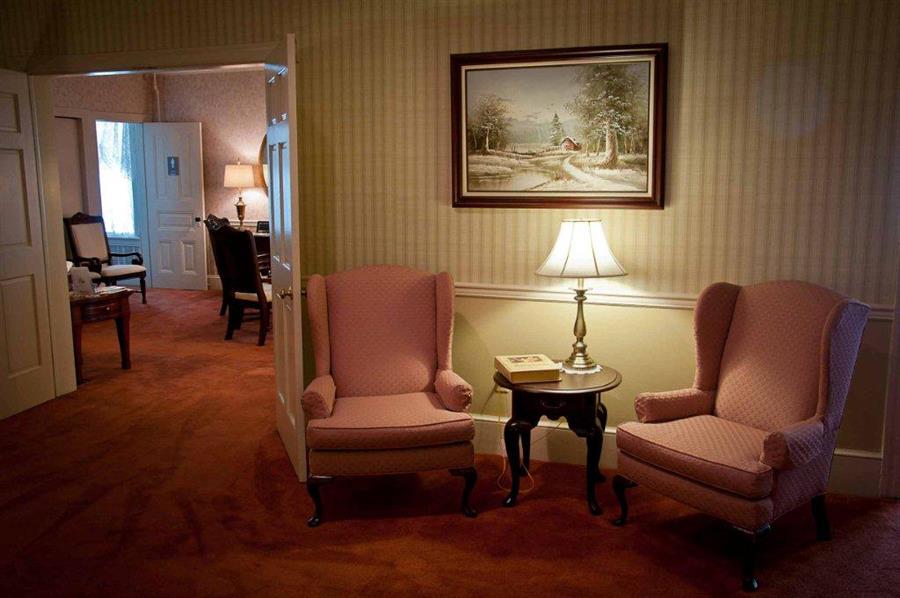 LabsLR7.jpg Funeral Home Photos Photo